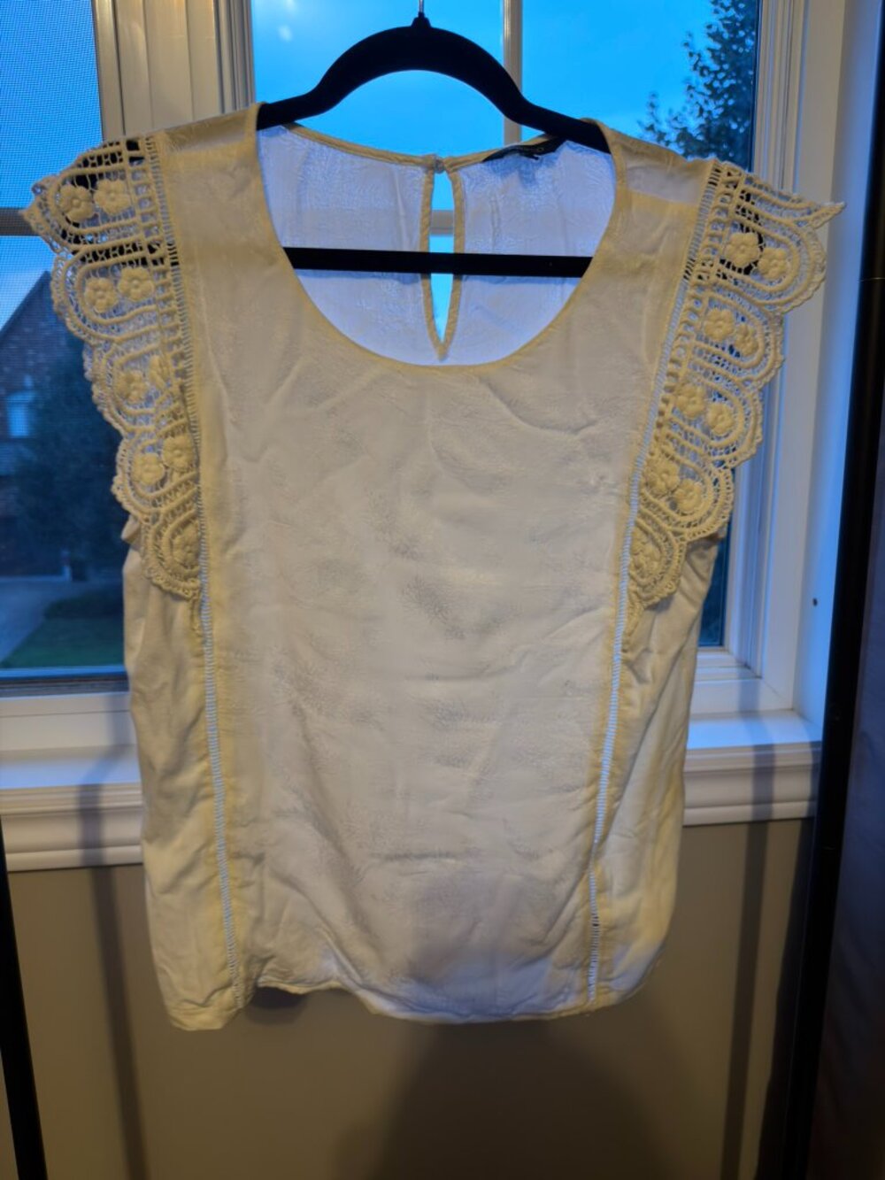 RW&CO White Jacquard Lace Sleeve Blouse - Picture 2 of 5